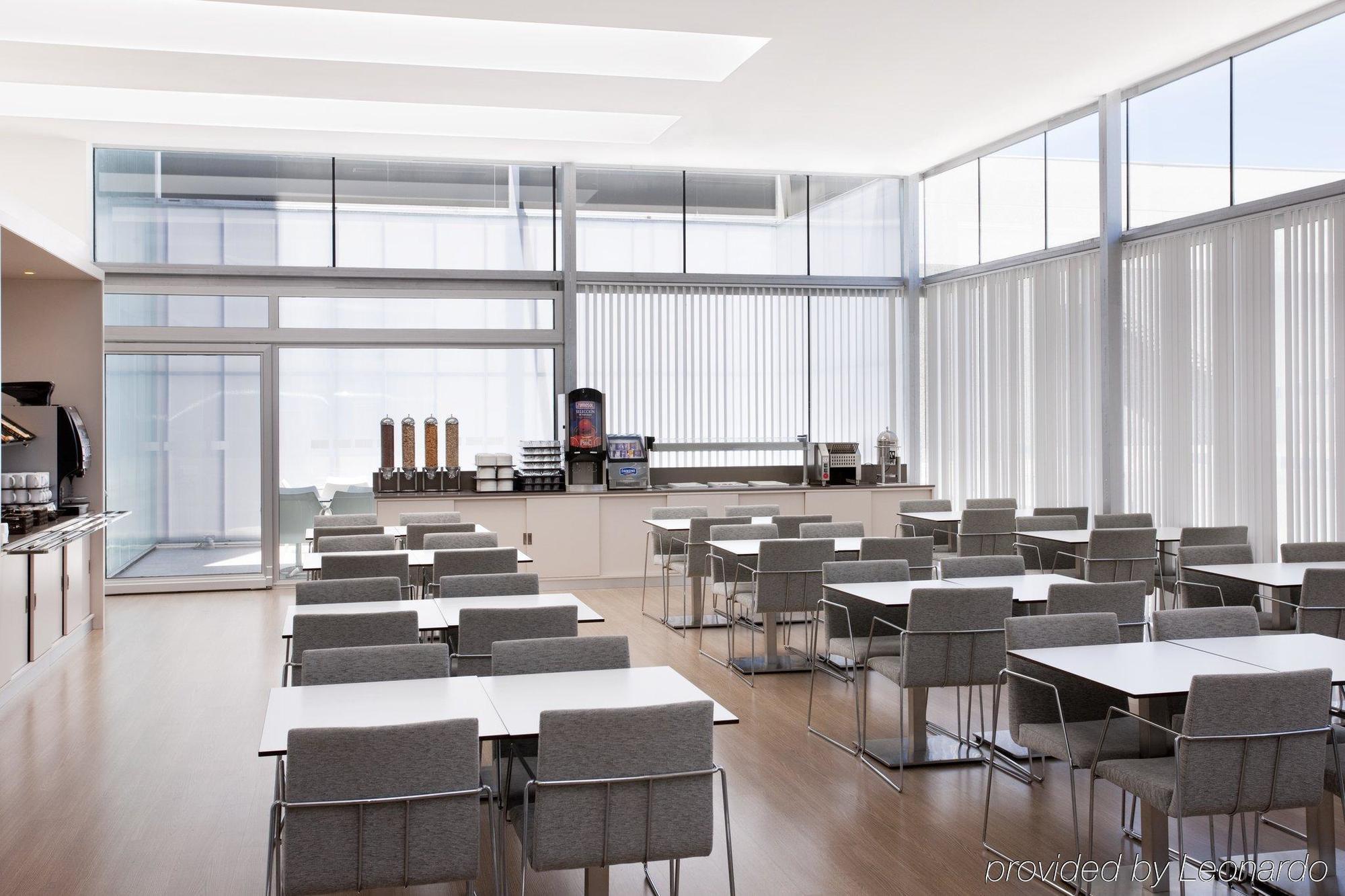 Holiday Inn Express Madrid Leganes By Ihg Restoran gambar