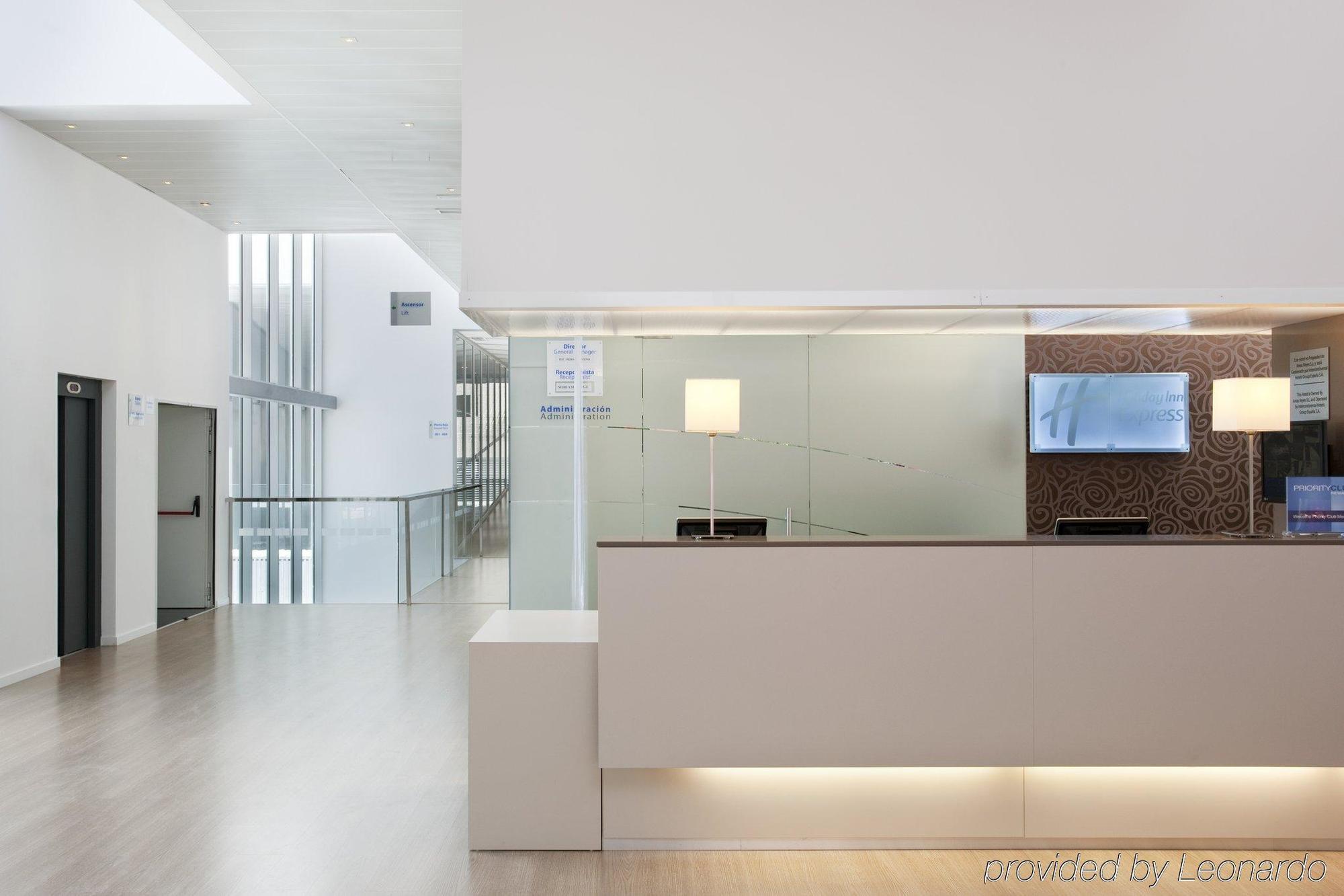 Holiday Inn Express Madrid Leganes By Ihg Dalaman gambar